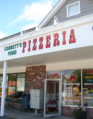 Cobbetts Pond Pizzeria